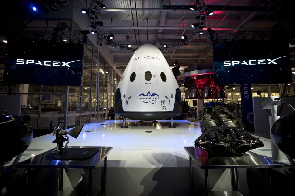 spacecraft-693218_1280